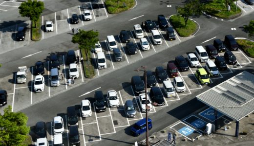 【何故斜め！？】高速道路のサービスエリア・パーキングエリアの駐車枠が斜めな理由